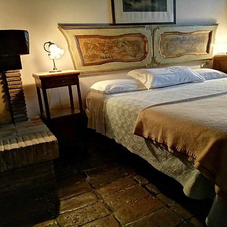 Beb Le Case Rosse Verucchio Esterno foto