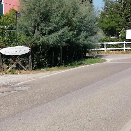Beb Le Case Rosse Verucchio Esterno foto