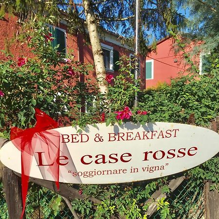 Beb Le Case Rosse Verucchio Esterno foto