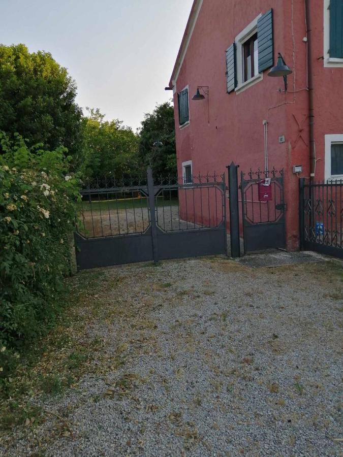 Beb Le Case Rosse Verucchio Esterno foto